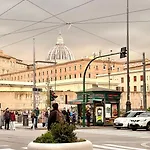 San Pietro Suite - Vatican City Rom